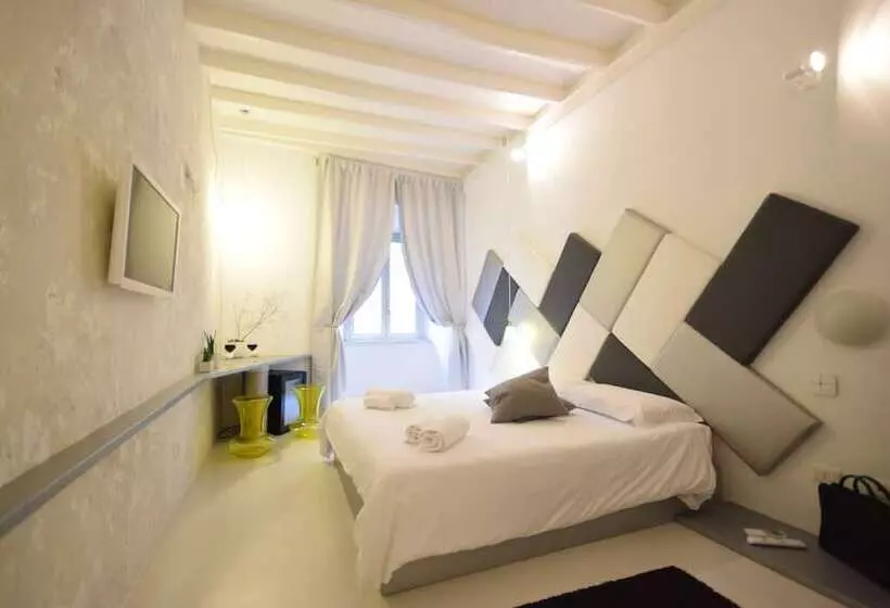 پانسیون Design&art Pie Elegant Rooms Near The Pantheon, Calm & Central Stay