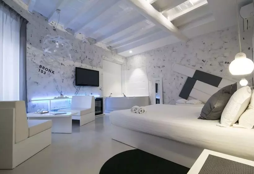 پانسیون Design&art Pie Elegant Rooms Near The Pantheon, Calm & Central Stay