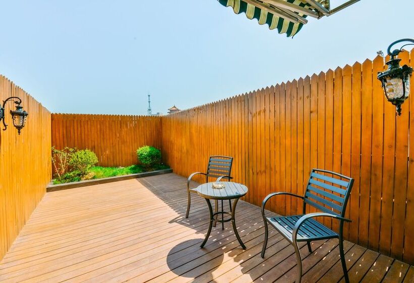 Center Hotel Xi’an Bell Tower