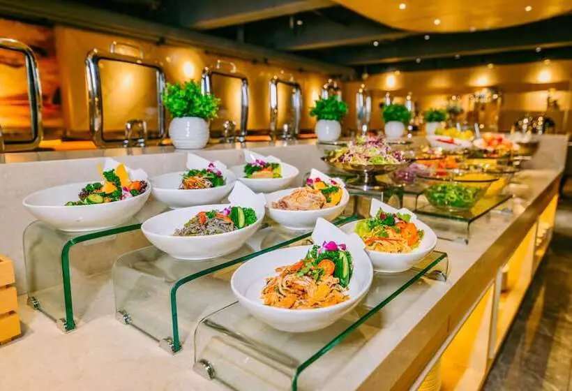 Center Hotel Xi’an Bell Tower