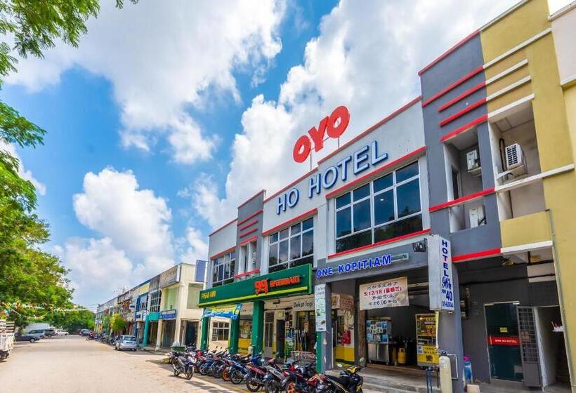 Ho Hotel By Oyo Rooms