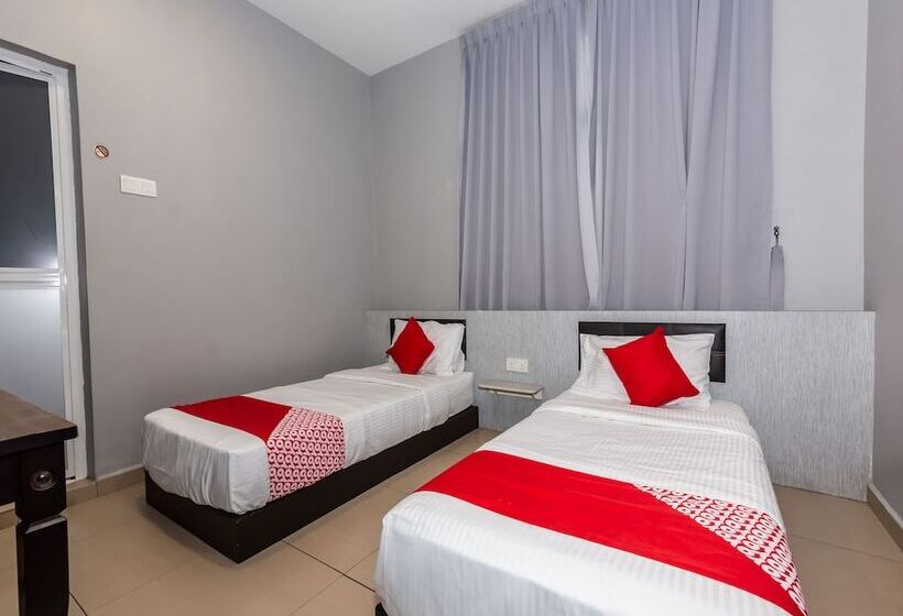 Ho Hotel By Oyo Rooms