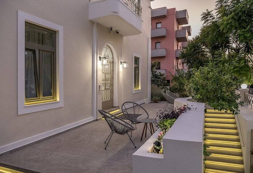 هتل Epavli Boutique