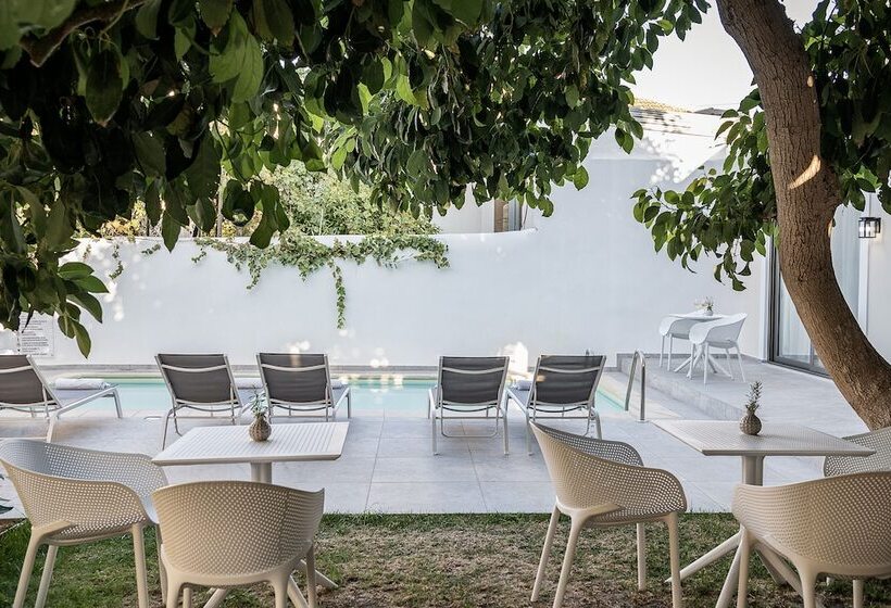 هتل Epavli Boutique