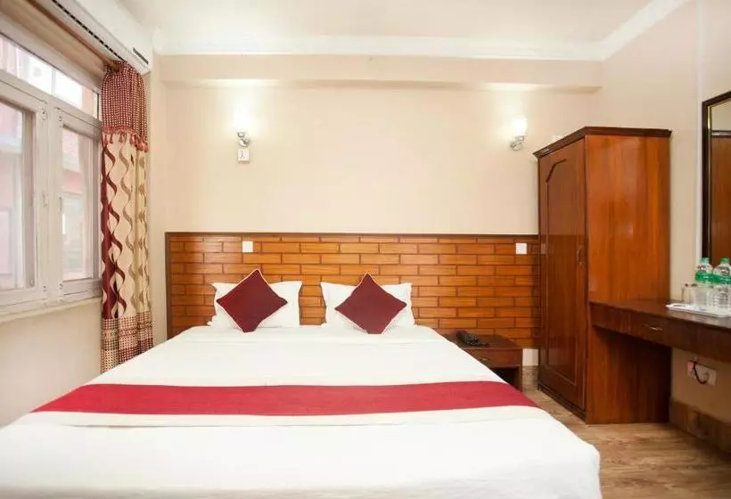 هتل Nhu Rajdhani Guest House By Oyo Rooms