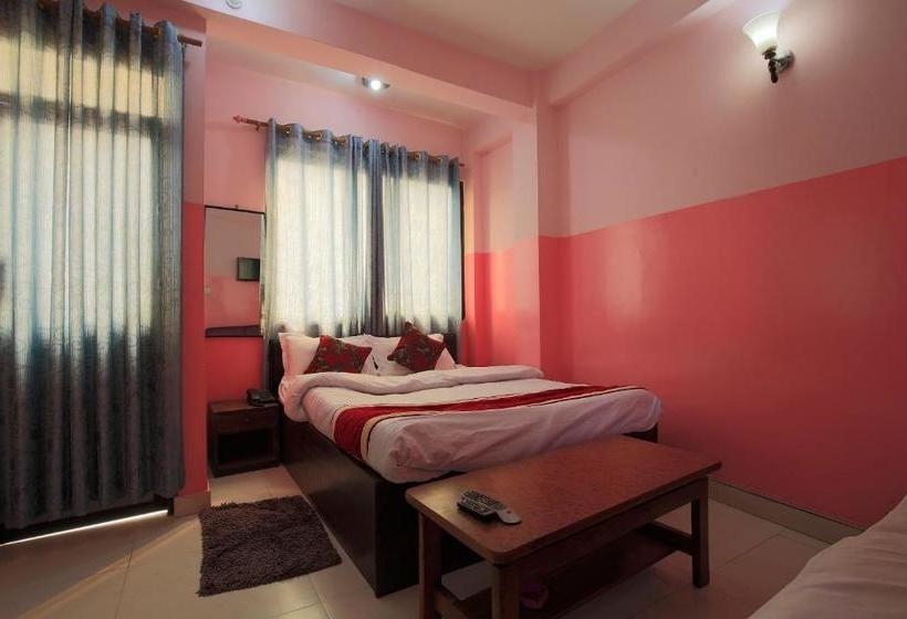 Отель Nhu Rajdhani Guest House By Oyo Rooms