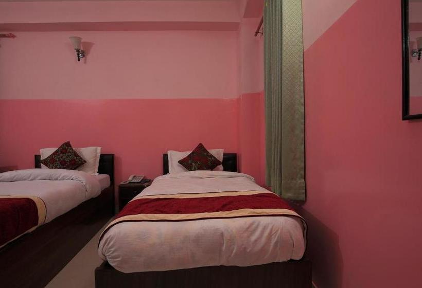 Отель Nhu Rajdhani Guest House By Oyo Rooms