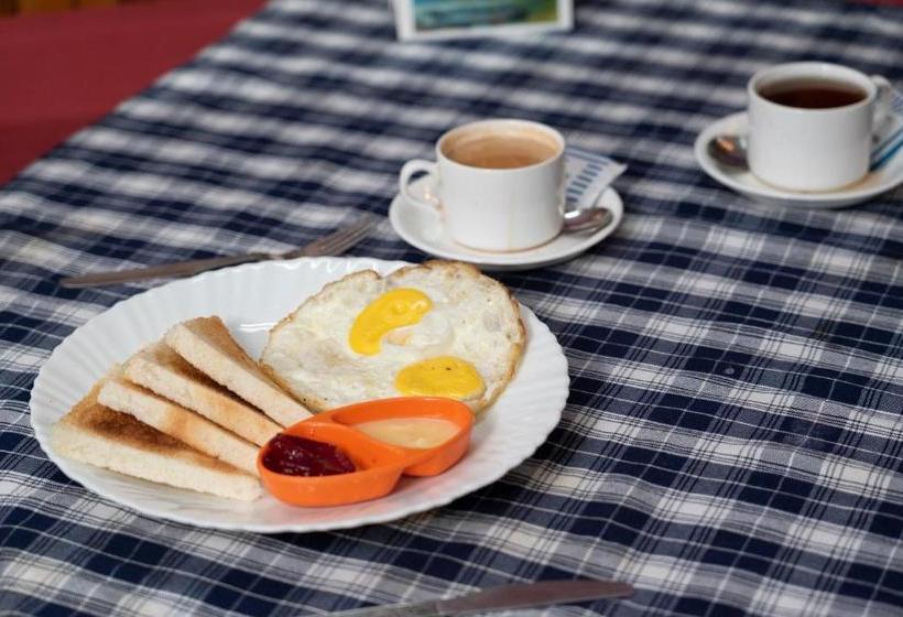 Отель Nhu Rajdhani Guest House By Oyo Rooms