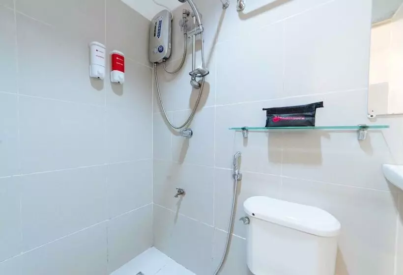 ホテル Reddoorz Plus Near Sm Lanang Davao