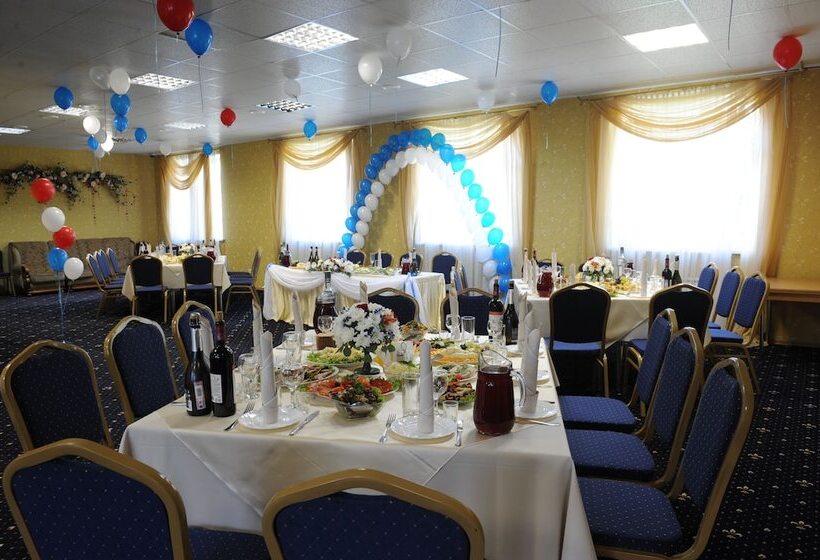 בית מלון כפרי Rus