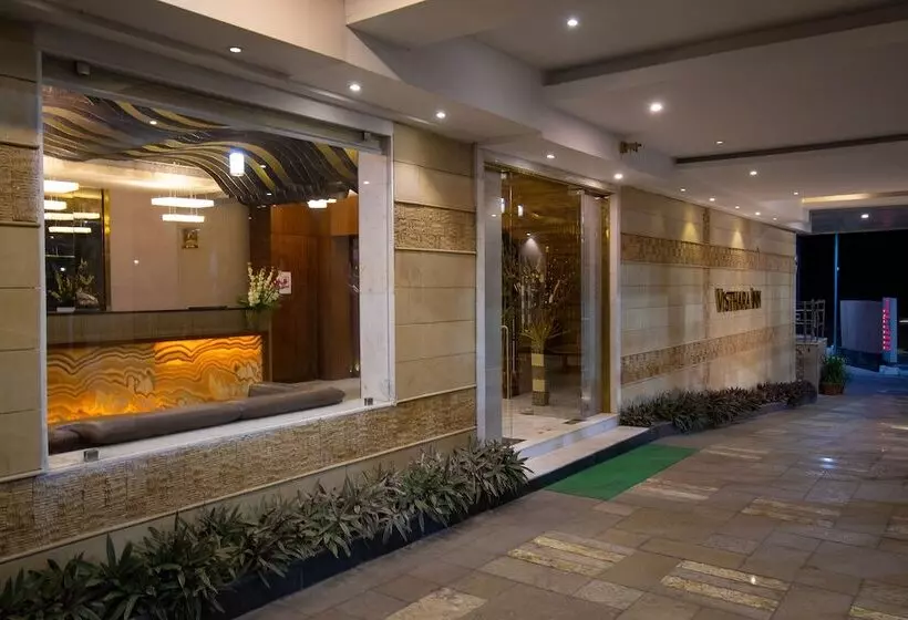 ホテル Visthara Inn