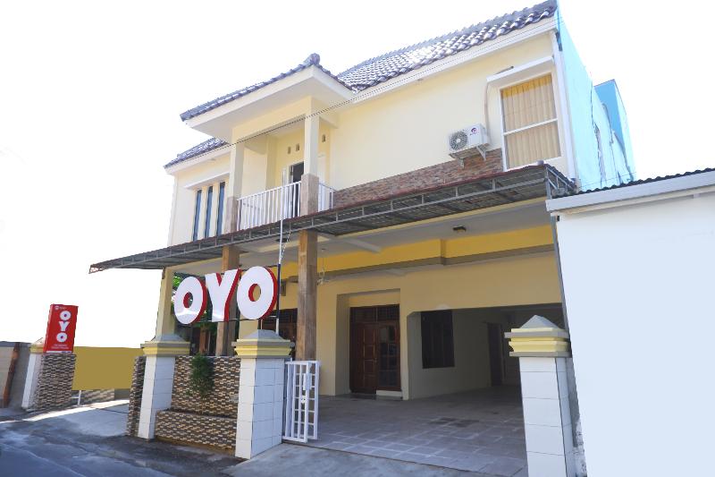بنسيون Ayuning Guest House Syariah Semarang Mitra Reddoorz