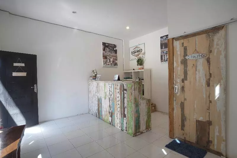 ペンション Cajoma Guesthouse By Oyo Rooms