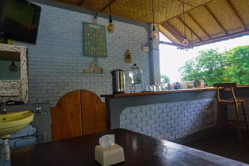 ペンション Cajoma Guesthouse By Oyo Rooms