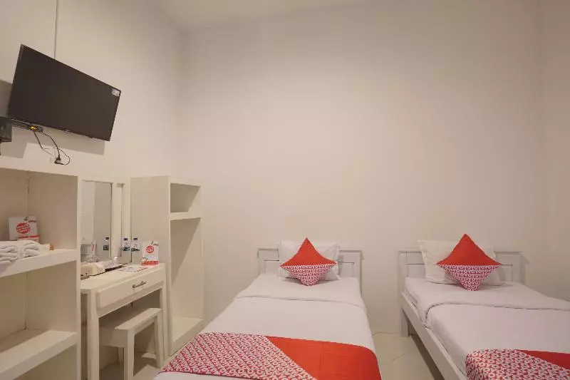 ペンション Cajoma Guesthouse By Oyo Rooms