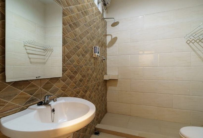 بنسيون Reddoorz Syariah Near Fort Marlborough