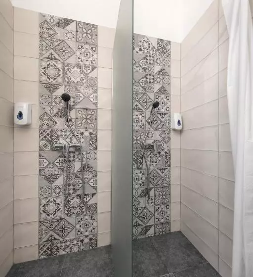 Retkeilymaja Castle Wall Inn