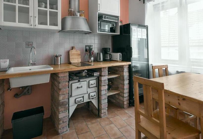 ユースホステル Castle Wall Inn