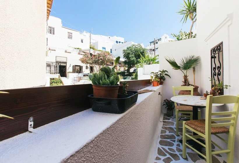 Arco Naxos Luxury Apartments