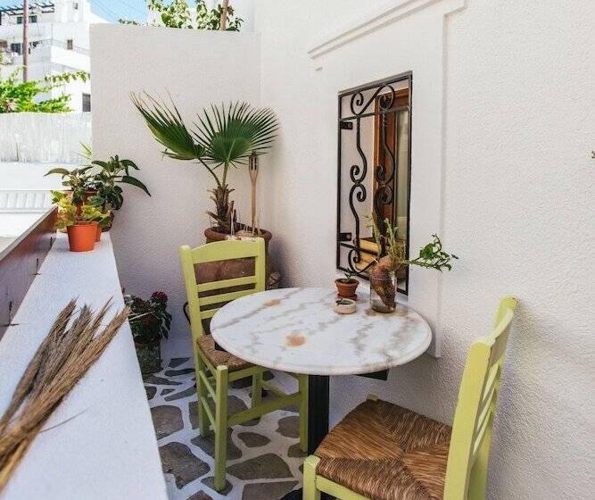 Arco Naxos Luxury Apartments