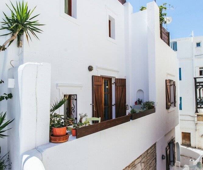 Arco Naxos Luxury Apartments