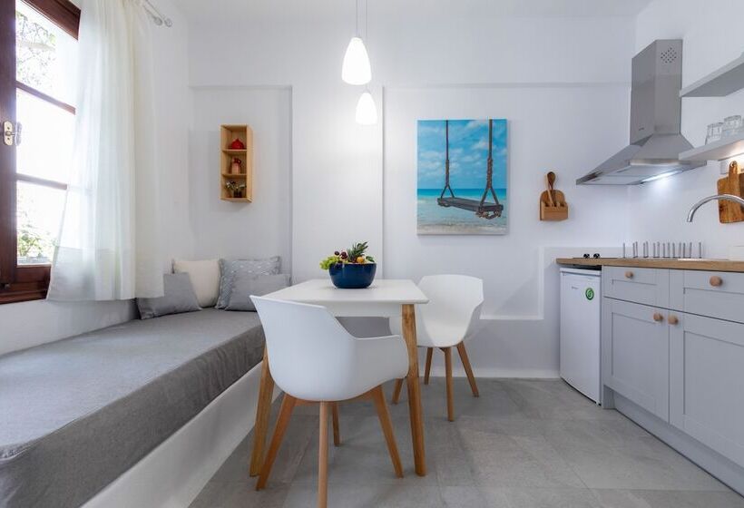 Arco Naxos Luxury Apartments