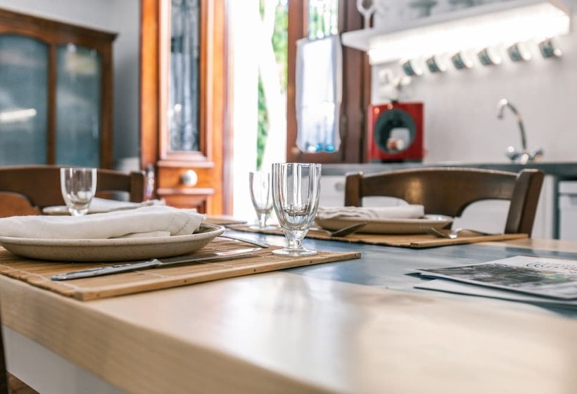 Arco Naxos Luxury Apartments