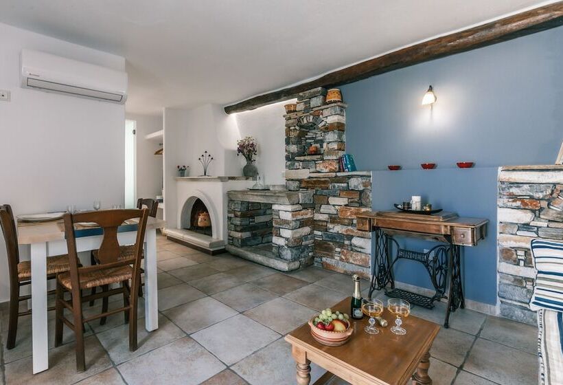 Arco Naxos Luxury Apartments