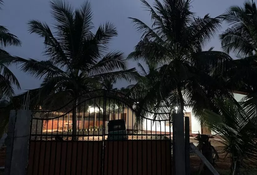ベッドアンドブレックファースト Palm View Inn Nilaveli