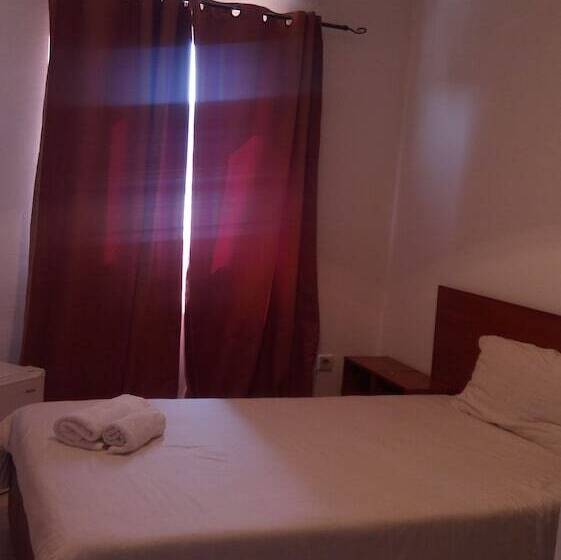 تختخواب و صبحانه Residencial Dumas