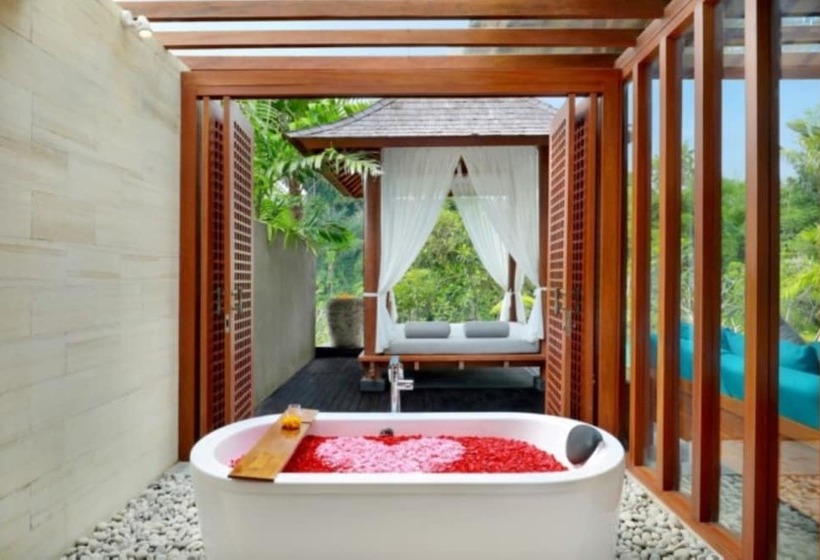 Отель Aksari Luxury Resort & Spa Ubud By Ini Vie Hospitality