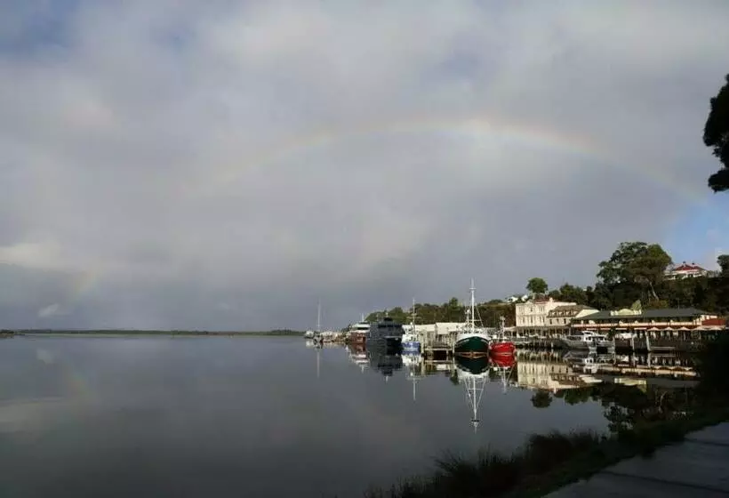 ホテル Bushmans Cafe