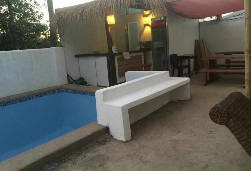 هتل Casa Montemar Heights