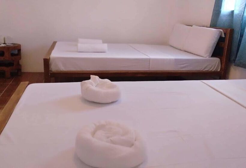 هتل Casa Montemar Heights