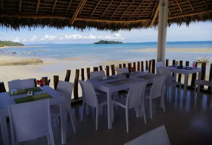 هتل La Fourmi Hôtel