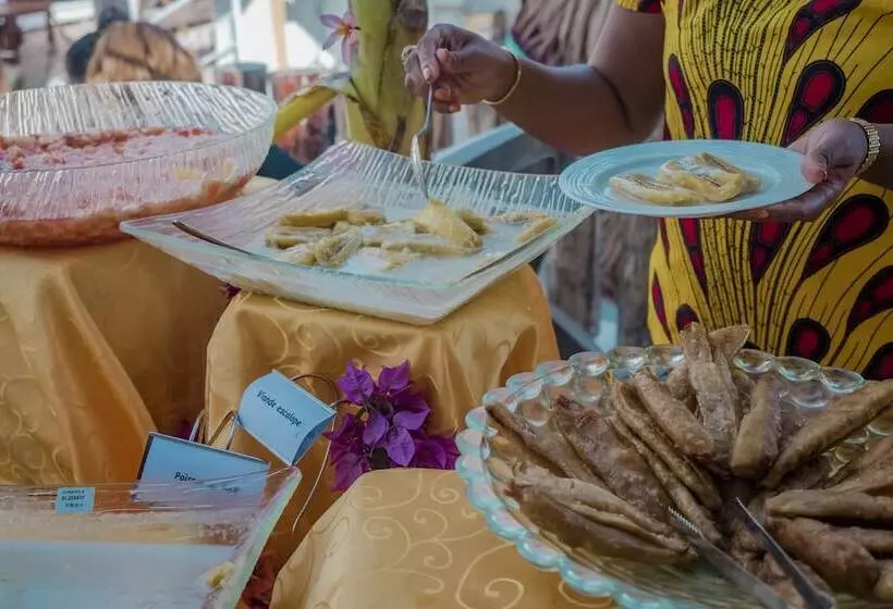 هتل La Fourmi Hôtel