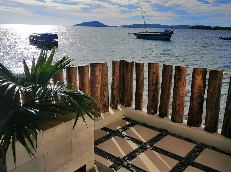 هتل La Fourmi Hôtel