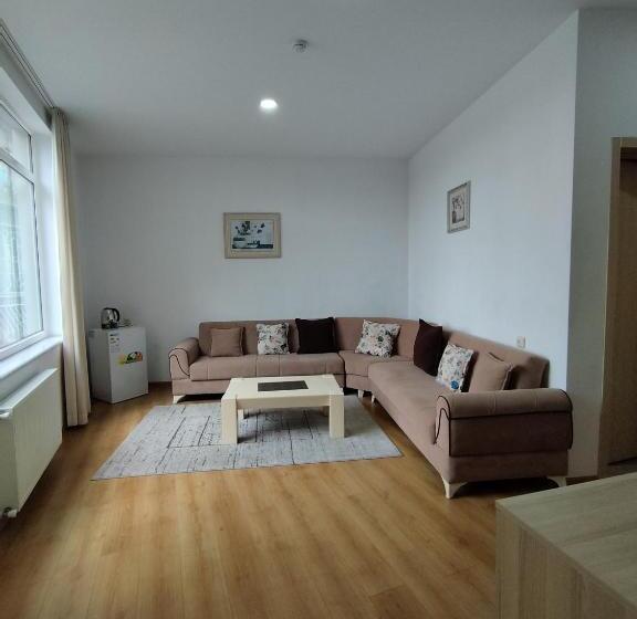 هتل Marseille Palace