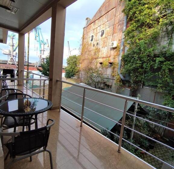 هتل Marseille Palace