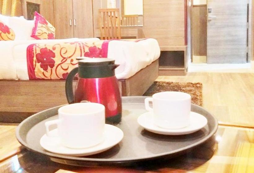 هتل Ocean Waves Chintpurine International