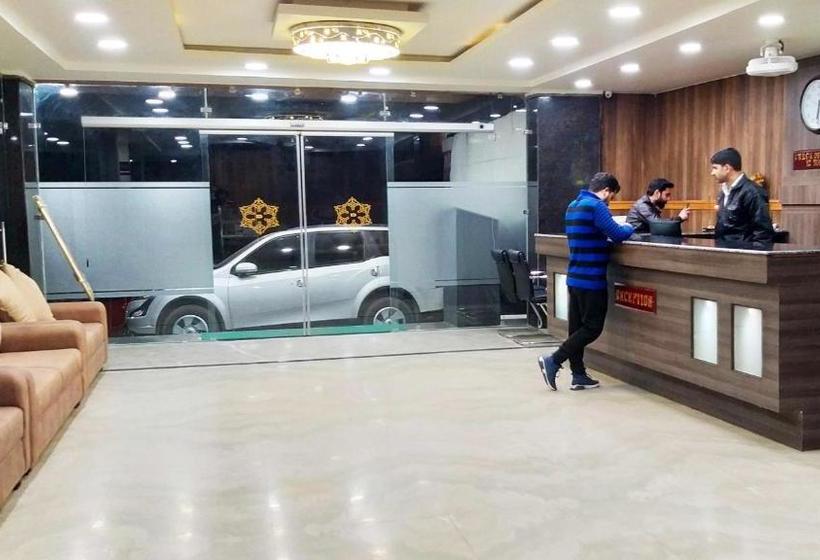 هتل Ocean Waves Chintpurine International