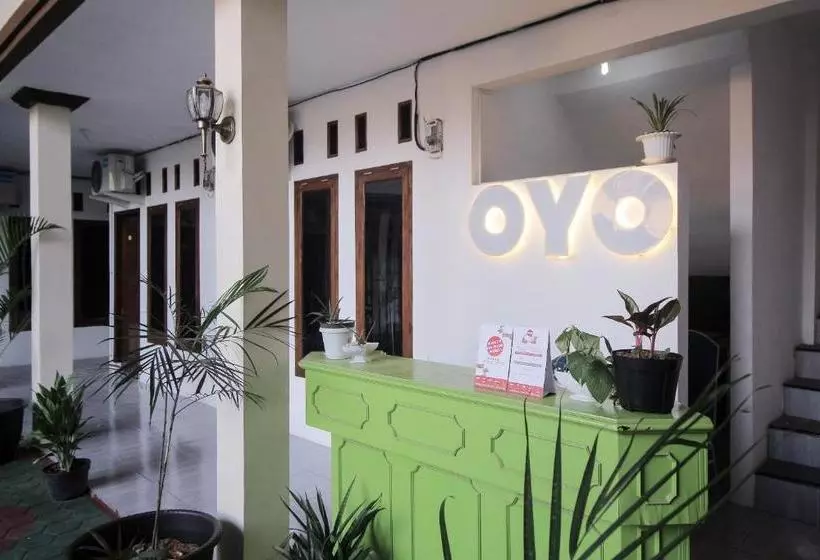 هتل Oyo 659 Kost And Home Stay Wisma Mulia