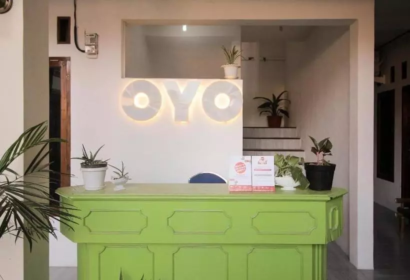 هتل Oyo 659 Kost And Home Stay Wisma Mulia