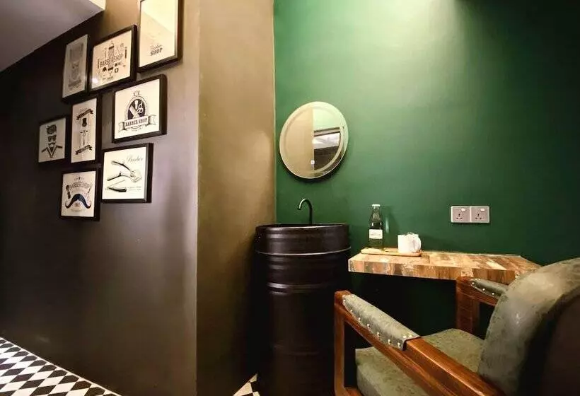 هتل The Atelier