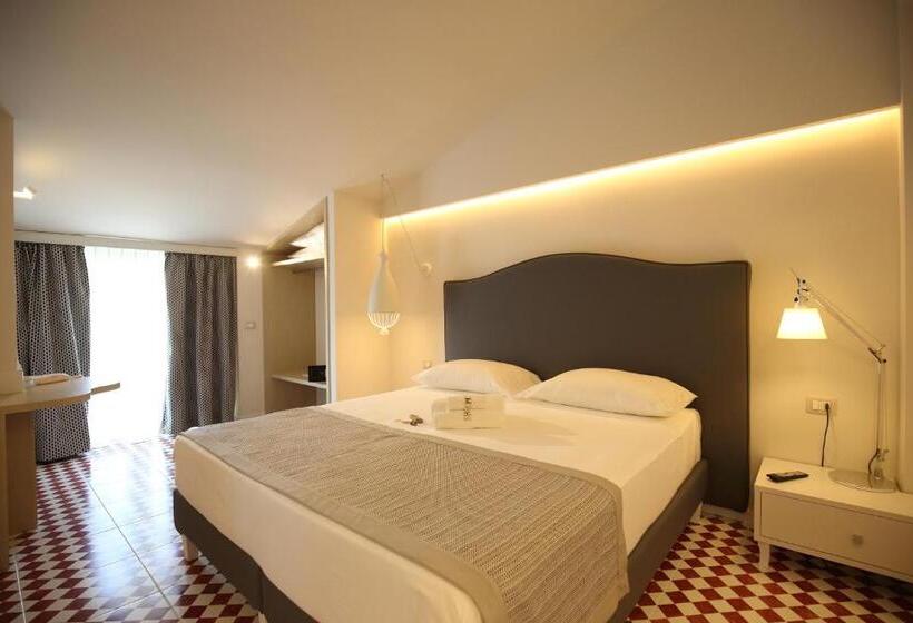 פנסיון Suite Hotel L Oasi Di Riaci