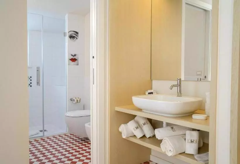 Majatalo Suite Hotel L Oasi Di Riaci