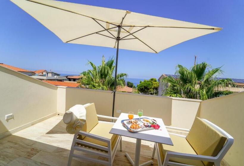 פנסיון Suite Hotel L Oasi Di Riaci