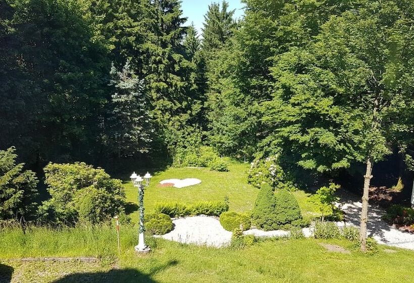 Pension Haus Am Waldesrand