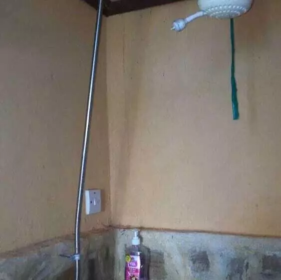 Wasini Dolphin Divers Lodge   Hostel
