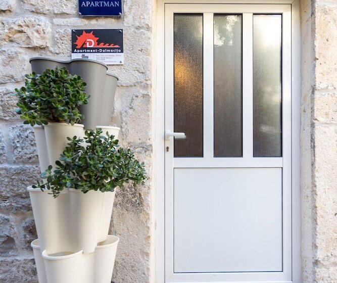 Apartments Dalmacija